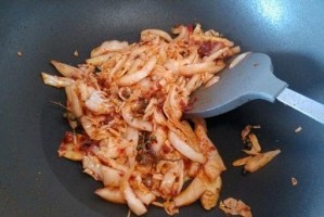 酸菜鱼出装攻略（打造出色厨艺，为酸菜鱼加冕胜利！）