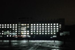 《探秘夜晚的学校游戏攻略》（揭开学校夜晚的神秘面纱，化险为夷的关键攻略）